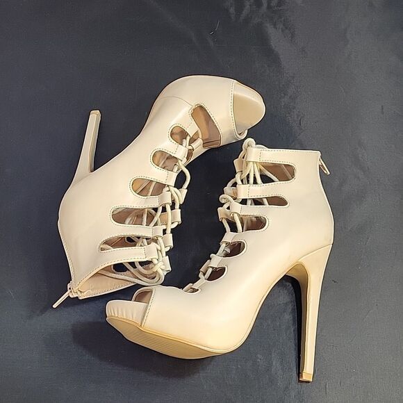 BRAND NEW GLAZE CHIC LACE UP CAGED ALMOND TOE STILETTOS BOOTIES - Picture 9 of 13